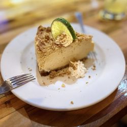 Sunset Kai Lanai - Key lime pie