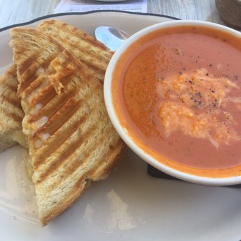 Cheesetique - Grilled cheese with tomato soup. Recommend! (I think soup needs a bit of salt) - Cheese Shops Near Me - Alexandria, Virginia