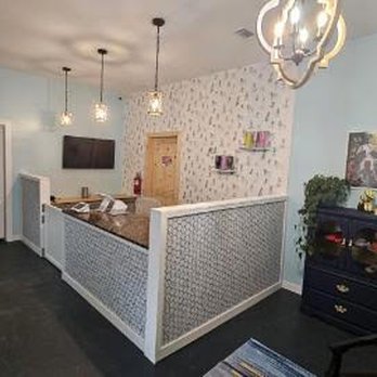 Minton's Mutts - Front office & lobby - Pet Groomers Near Me - Woodruff, South Carolina Minton's Mutts - Front office & lobby - Pet Groomers Near Me - Woodruff, South Carolina