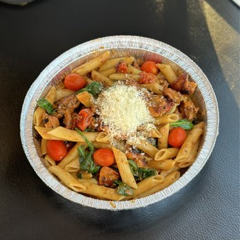 Gabriellino Pasta - Tuscan chicken with penne pasta - Pasta Shops Near Me - Los Angeles, California Gabriellino Pasta - Tuscan chicken with penne pasta - Pasta Shops Near Me - Los Angeles, California