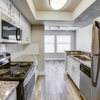 Waterside Apartments - Kitchen - Apartments Near Me - Tulsa, Oklahoma