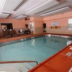 Holiday Inn Express & Suites Harrison