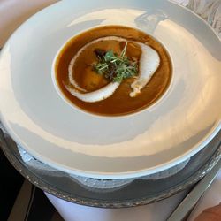 Heerwiese - Geräucherte Tomatencremesuppe mit Rucola Gnocchis