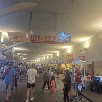 Minnesota Twins - More people passing by the expensive food prices - Professional Sports Teams Near Me - Minneapolis, Minnesota Minnesota Twins - More people passing by the expensive food prices - Professional Sports Teams Near Me - Minneapolis, Minnesota