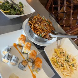 Water Moon - Beef udon, Vietnamese salad, Titanic roll with pearled rice & a Kani roll (best spicy crab roll I've ever had btw)