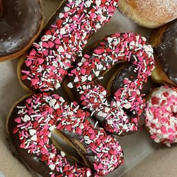 Yummy adorable donuts!! Yummy adorable donuts!!