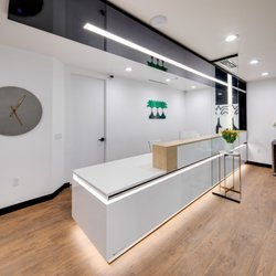 Mona Mahmoodi, DDS - Front office