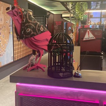Lobby Bar - Hotel Moxy Lisbon City - Adorable decor! - Restaurants Near Me - Lisbon, 11