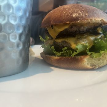 Hard Rock Cafe - Bars Near Me - Cancún, ROO