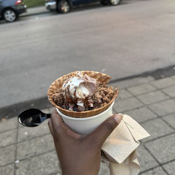 Piper's Soft Serve Bar - Waffle bowl with swirl ice cream with cookie dough - Ice Cream & Frozen Yogurt Near Me - Covington, Kentucky