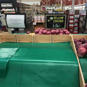 Sprouts Farmers Market - If I was store director, I'd be chewing out the produce guy - Grocery Near Me - Albuquerque, New Mexico