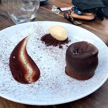 Faubourg Montclair - Chocolate coulant - French Near Me - Montclair, New Jersey Faubourg Montclair - Chocolate coulant - French Near Me - Montclair, New Jersey
