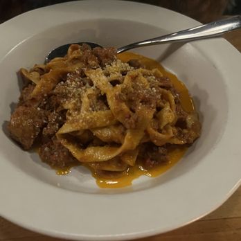 Commoner & Co - Bolognese Tagliatelle Pasta - Cocktail Bars Near Me - Tucson, Arizona Commoner & Co - Bolognese Tagliatelle Pasta - Cocktail Bars Near Me - Tucson, Arizona