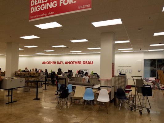 yorktown mall shoe stores