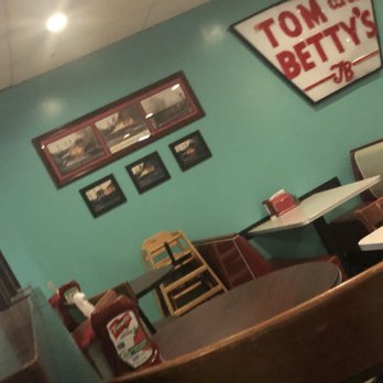 Tom & Betty's Restaurant - American Near Me - Orange Park, Florida Tom & Betty's Restaurant - American Near Me - Orange Park, Florida
