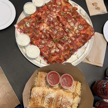 Ranch - Obviously pizza, no square pizza! - Pizza Near Me - Portland, Oregon