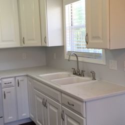 Murphy Granite Outlet - Quartz counter tops. I love them!