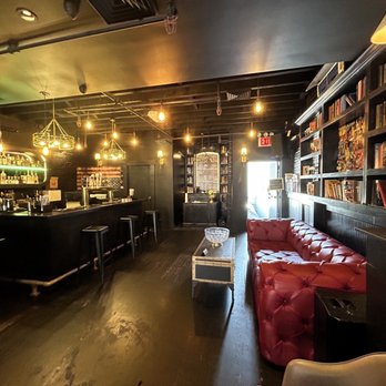 The Rabbit Hole Astoria - Cocktail Bars Near Me - Astoria, New York