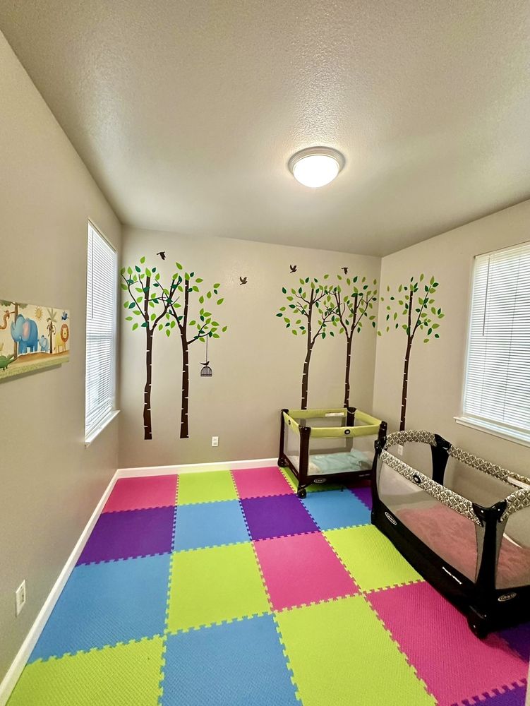 Bumble Bees Daycare - childcare center in Pittsburg, CA