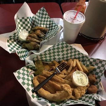TJ's Catfish and Wings - Chicken Wings Near Me - Arlington, Texas
