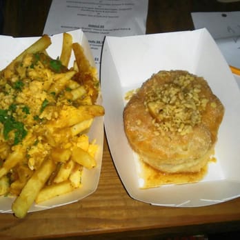 Bam Pow Chow - @Raleigh Brewery
American style "Poteen" french fries & "Apple Crack" - Food Trucks Near Me Bam Pow Chow - @Raleigh Brewery
American style "Poteen" french fries & "Apple Crack" - Food Trucks Near Me