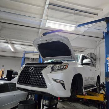 Oceanside Auto Pros - We love working on Toyotas and Lexus vehicles! - Auto Repair Near Me - Oceanside, California