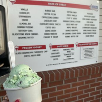 Lincoln Creamery - Ice Cream & Frozen Yogurt Near Me - Lincoln, Rhode Island Lincoln Creamery - Ice Cream & Frozen Yogurt Near Me - Lincoln, Rhode Island
