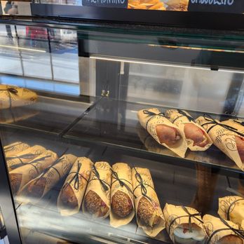 Cannelle by Matt Knio - Bakeries Near Me - Farmington, Michigan