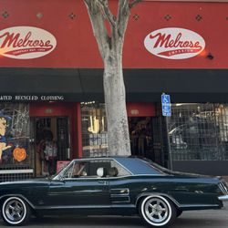 Melrose Vintage - Cool car visits