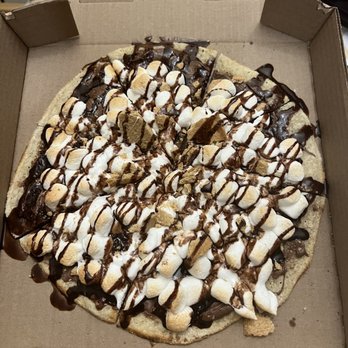 Crooked River Brewing - S'mores dessert pizza - different, but good - Brewpubs Near Me - Prineville, Oregon Crooked River Brewing - S'mores dessert pizza - different, but good - Brewpubs Near Me - Prineville, Oregon