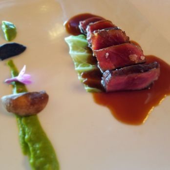 Akelare - Presa with pepper seeds and garlic (5/5) - Signature Cuisine Near Me - Donostia-San Sebastian, SS