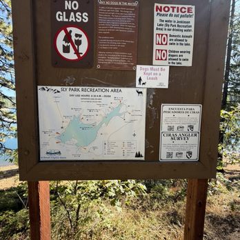 Sly Park Recreation Area - Hiking Near Me - Pollock Pines, California