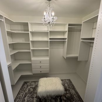 Modern Integrity Home Remodeling - Findlay Master Closet - Flooring Near Me Modern Integrity Home Remodeling - Findlay Master Closet - Flooring Near Me