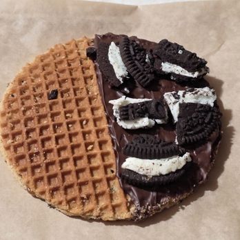Dimples Cafe - Oreo Stroopwafel - Pancakes Near Me - Kenmore, New York