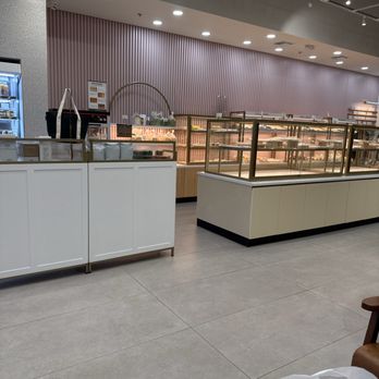 Tous Les Jours - Bakeries Near Me - Henderson, Nevada