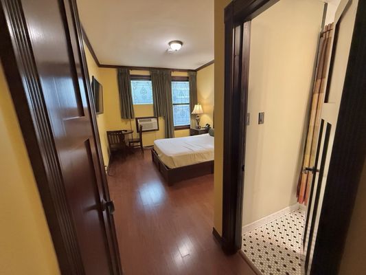 Hotel Apache by null