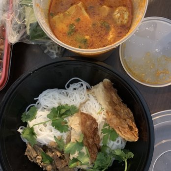Happy Buddha Kitchen - Curry Vermicelli. Delicious! - Vegetarian Near Me - Temple City, California Happy Buddha Kitchen - Curry Vermicelli. Delicious! - Vegetarian Near Me - Temple City, California
