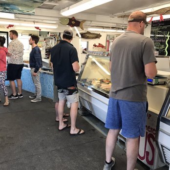 Menemsha Fish Market - A busy afternoon - Seafood Markets Near Me - Chilmark, Massachusetts