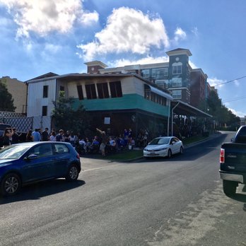 Franklin Barbecue - The line is real! - Barbeque Near Me - Austin, Texas Franklin Barbecue - The line is real! - Barbeque Near Me - Austin, Texas