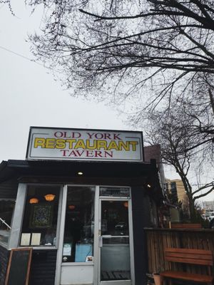 The Old York Tavern by null