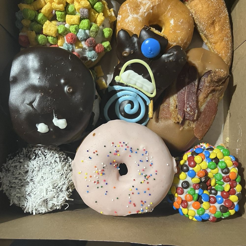 Voodoo Doughnut - Absolutely great donuts - Donuts Near Me - Chicago, Illinois Voodoo Doughnut - Absolutely great donuts - Donuts Near Me - Chicago, Illinois