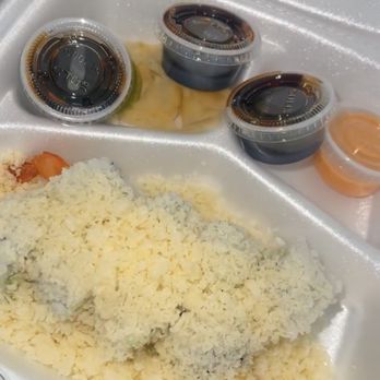Pho & Roll - 8 piece Crunch Roll with pho special - Vietnamese Near Me - Whittier, California