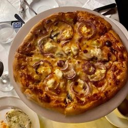I love their pizza
