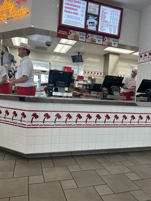 In-N-Out Burger by null