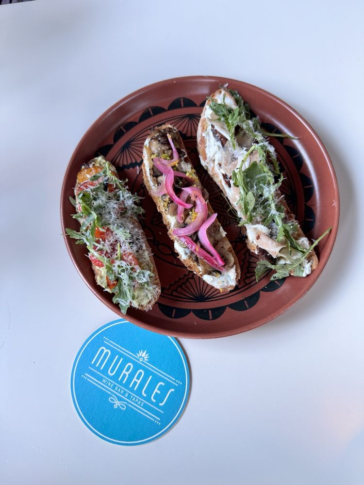 Murales Wine Bar And Tapas