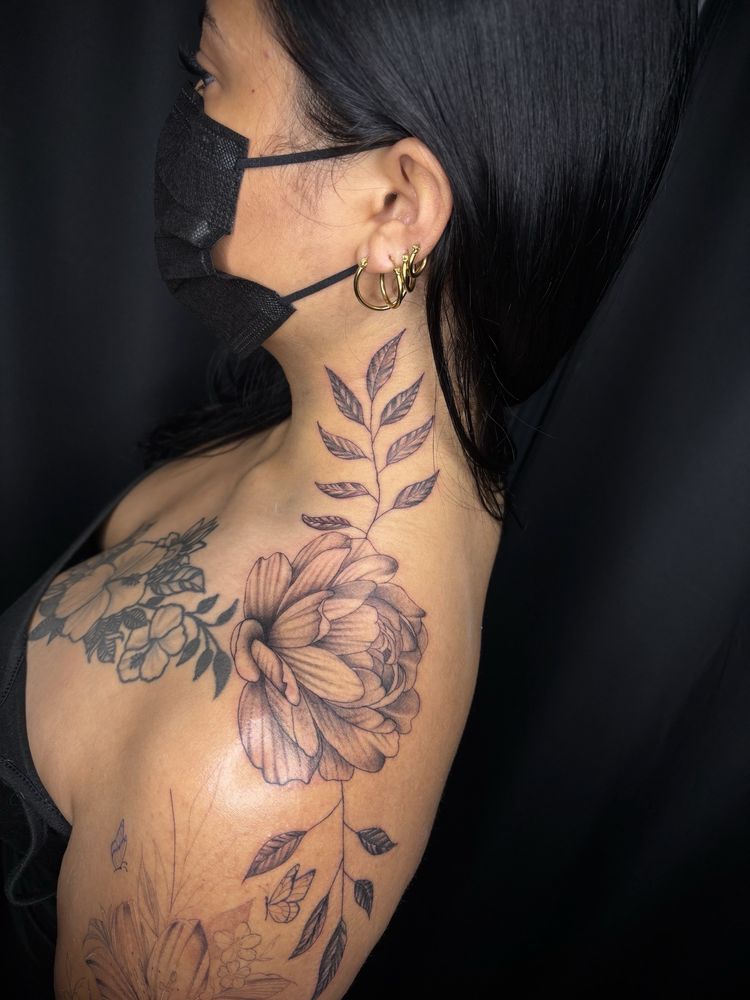 Legendary Tattoos Logo