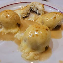 Would recommend the stuffed mushrooms with crab meat, yum Would recommend the stuffed mushrooms with crab meat, yum