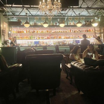 Nueces Whiskey Library - Desserts Near Me - Corpus Christi, Texas Nueces Whiskey Library - Desserts Near Me - Corpus Christi, Texas