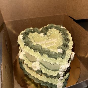 Carefree Cakery - a heart shaped cake in a box - Cupcakes Near Me - Amherst, Massachusetts