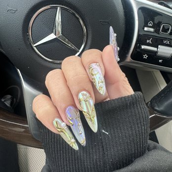 Paris Nail Lounge - Nail Salons Near Me - Elk Grove, California